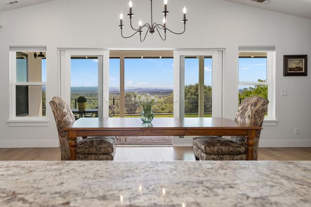 4001 Walnut Dr, Rescue, CA 95672
