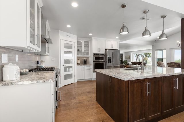 4001 Walnut Dr, Rescue, CA 95672