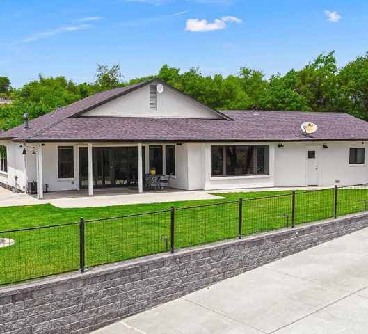 4001 Walnut Dr, Rescue, CA 95672