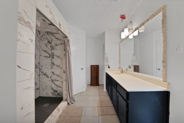 537 N Park Drive, Saginaw, TX 76179