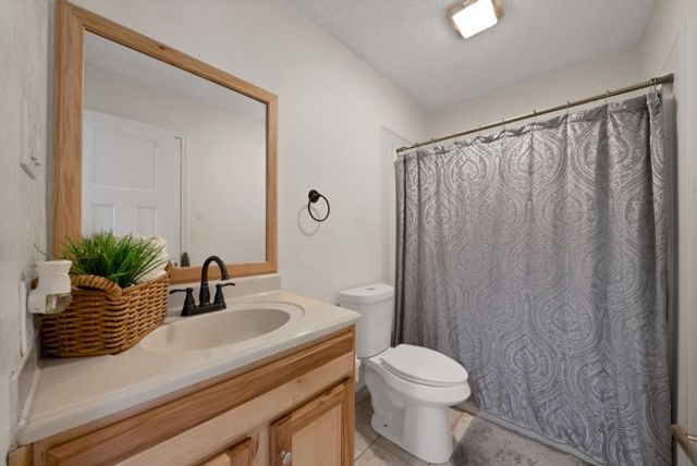 537 N Park Drive, Saginaw, TX 76179