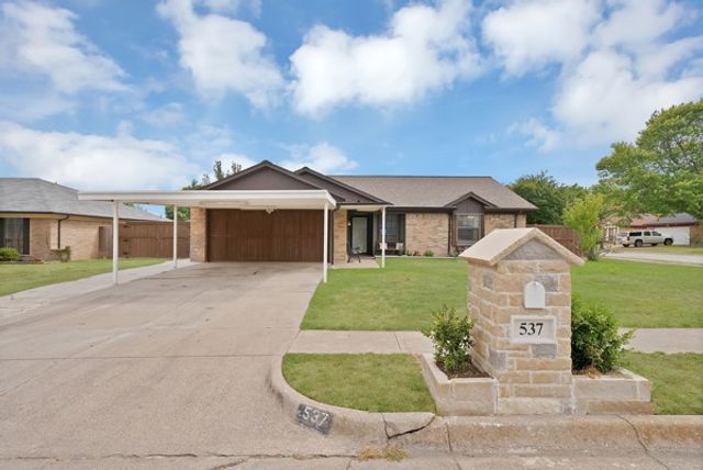 537 N Park Drive, Saginaw, TX 76179