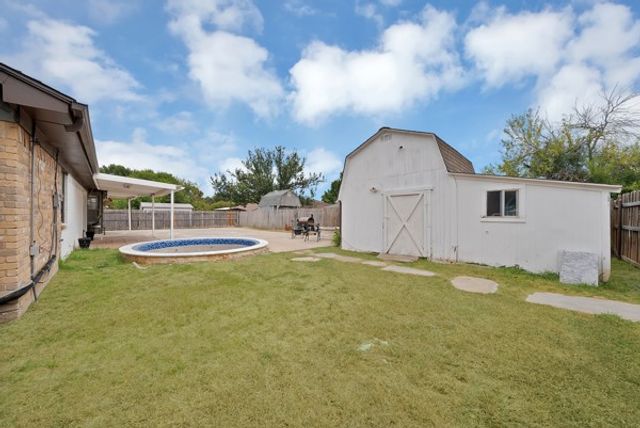 537 N Park Drive, Saginaw, TX 76179