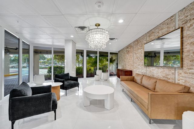 3200 NE 36th Street 220, Fort Lauderdale, FL 33308