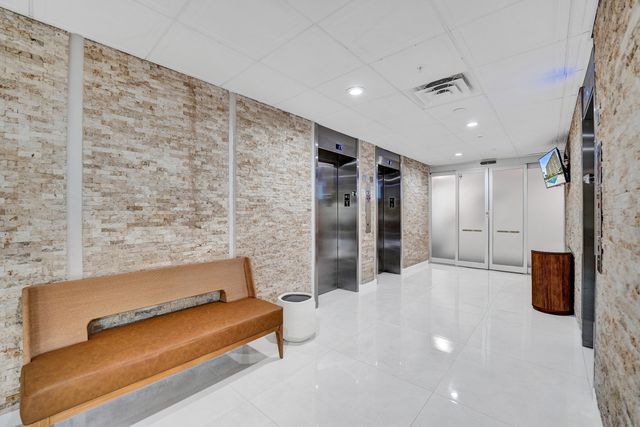 3200 NE 36th Street 220, Fort Lauderdale, FL 33308