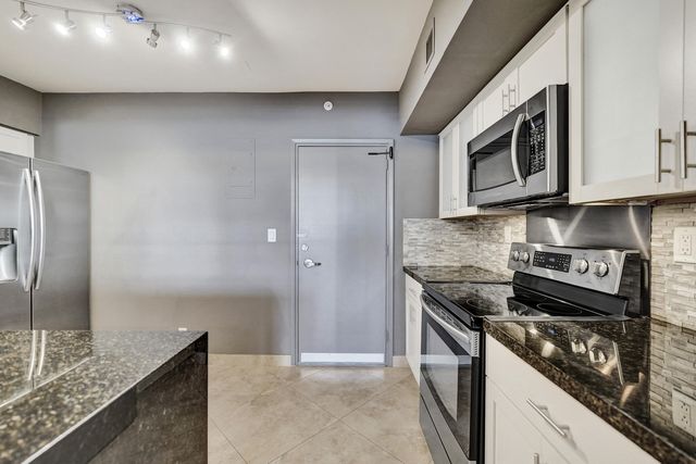 3200 NE 36th Street 220, Fort Lauderdale, FL 33308