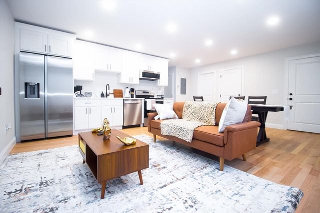 16 Peckham Ave 1, Brockton, MA 02302