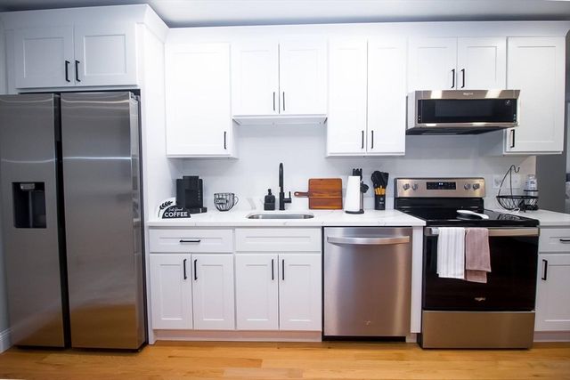 16 Peckham Ave 1, Brockton, MA 02302