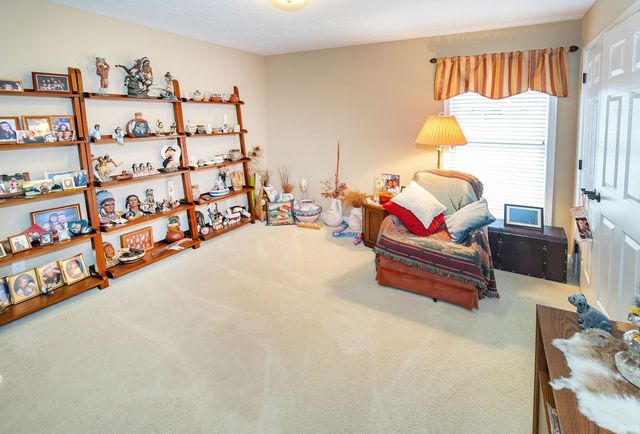 8200 Whitetail Trail, Evansville, IN 47711