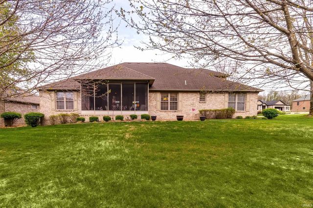 8200 Whitetail Trail, Evansville, IN 47711