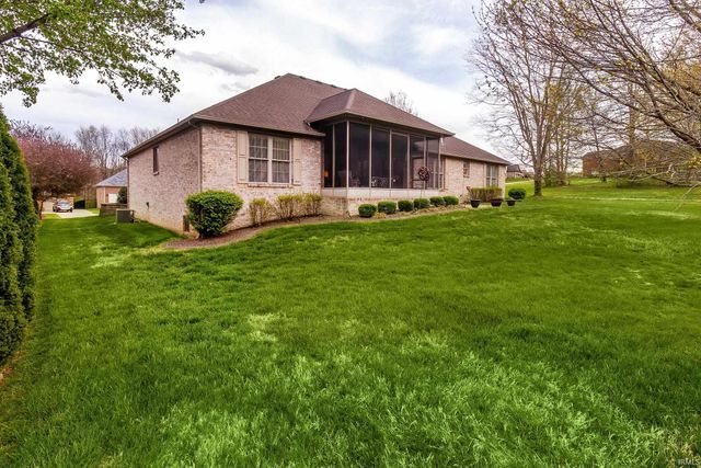 8200 Whitetail Trail, Evansville, IN 47711