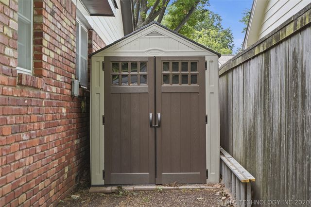 4226 E 52nd Place, Tulsa, OK 74135