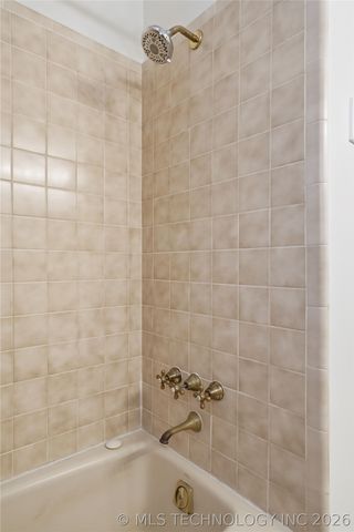 4226 E 52nd Place, Tulsa, OK 74135