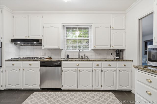 4226 E 52nd Place, Tulsa, OK 74135