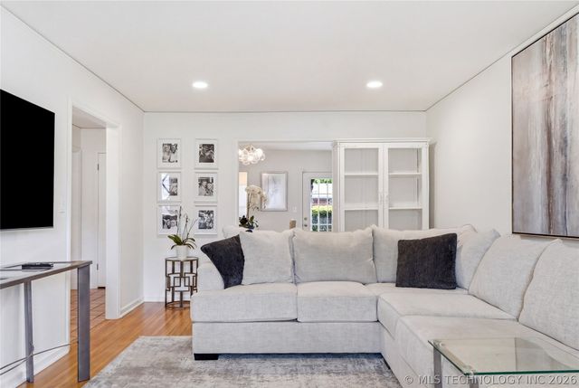4226 E 52nd Place, Tulsa, OK 74135