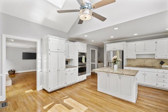 400 Ashdowne Way, Atlanta, GA 30350