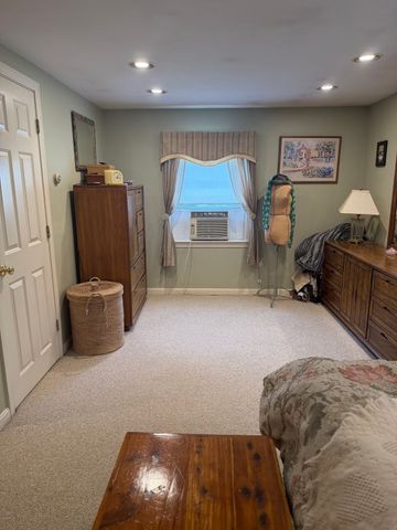 211 Alger St, Brockton, MA 02302