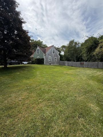 211 Alger St, Brockton, MA 02302