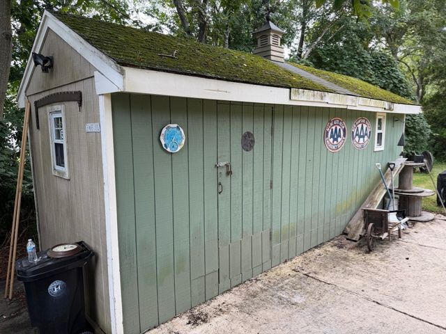 211 Alger St, Brockton, MA 02302