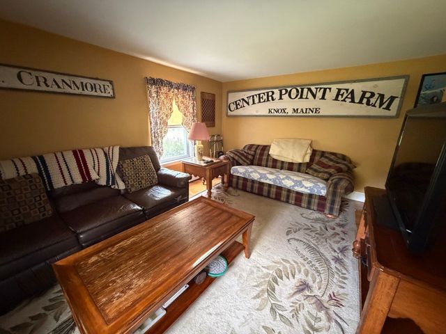 211 Alger St, Brockton, MA 02302