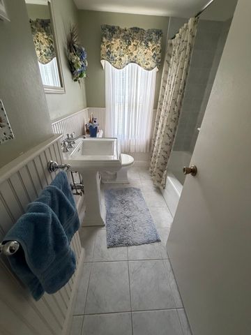 211 Alger St, Brockton, MA 02302