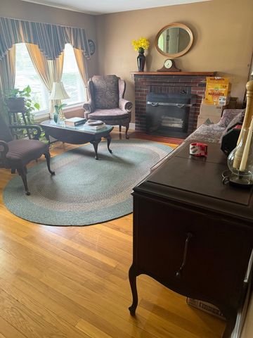 211 Alger St, Brockton, MA 02302