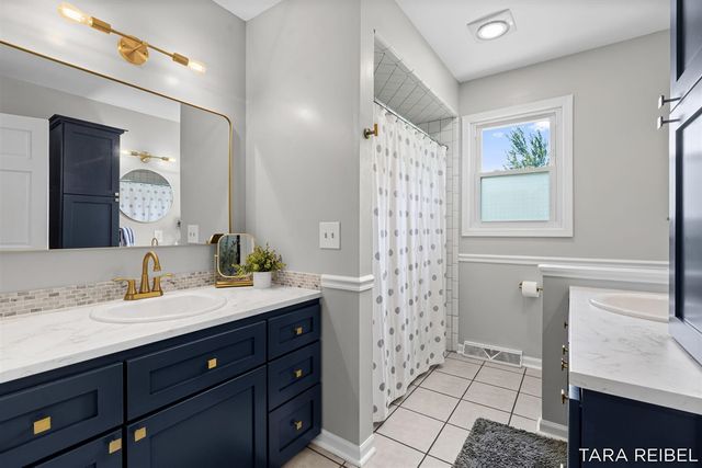 990 Riley Street, Hudsonville, MI 49426