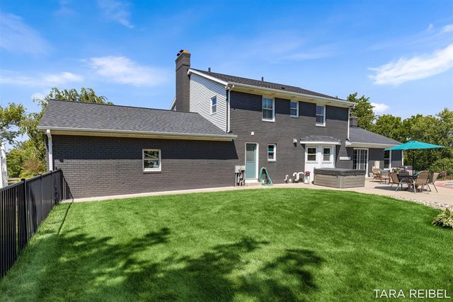 990 Riley Street, Hudsonville, MI 49426
