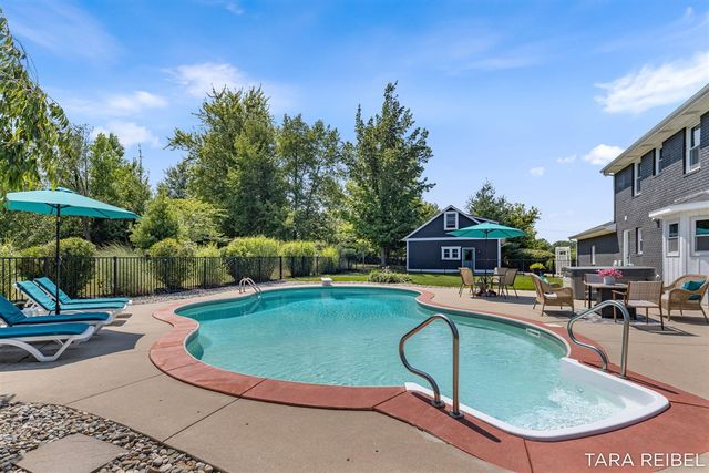 990 Riley Street, Hudsonville, MI 49426