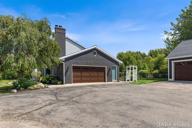 990 Riley Street, Hudsonville, MI 49426