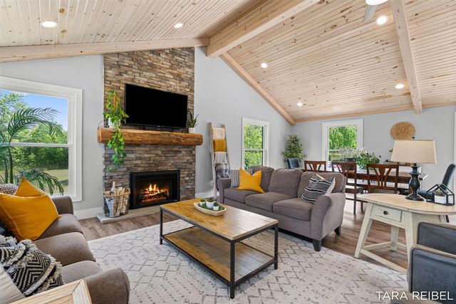 990 Riley Street, Hudsonville, MI 49426