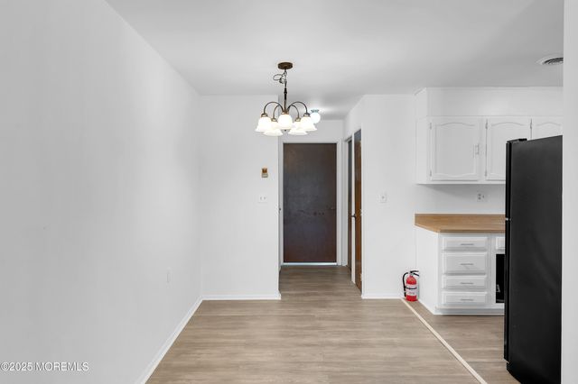 20 Yorkshire Court E, Manchester, NJ 08759