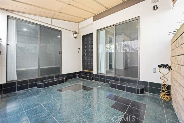 5243 Yarmouth 31, Encino (los Angeles), CA 91316