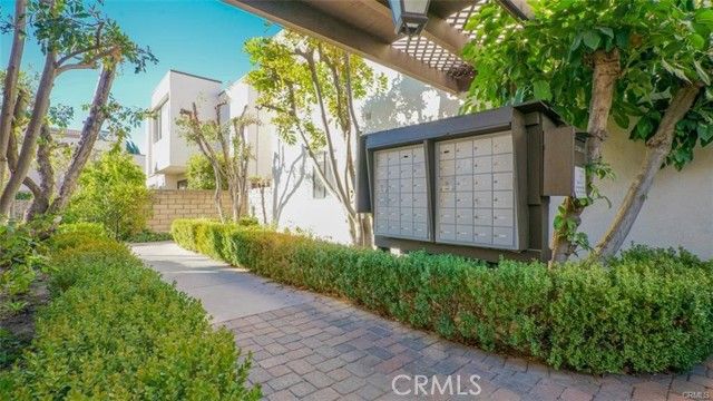 5243 Yarmouth 31, Encino (los Angeles), CA 91316