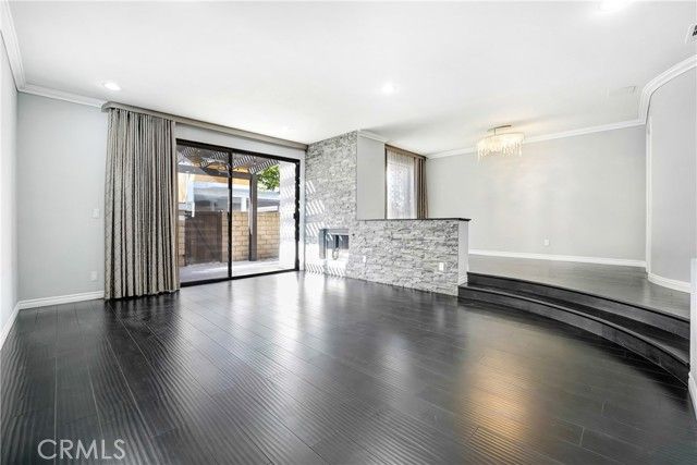 5243 Yarmouth 31, Encino (los Angeles), CA 91316