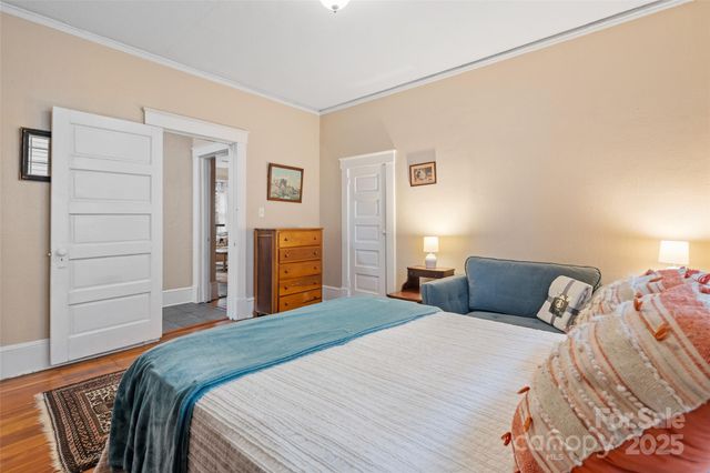 75 Cherry Street N, Asheville, NC 28801