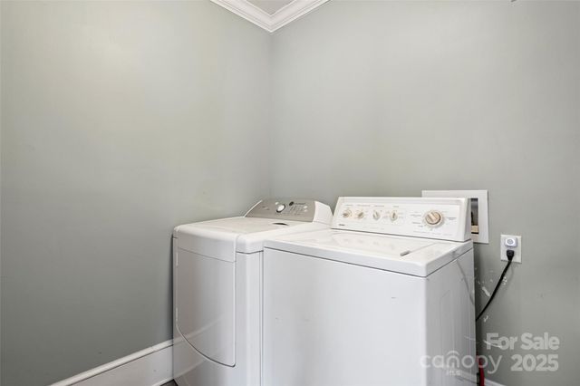 75 Cherry Street N, Asheville, NC 28801