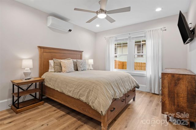 75 Cherry Street N, Asheville, NC 28801