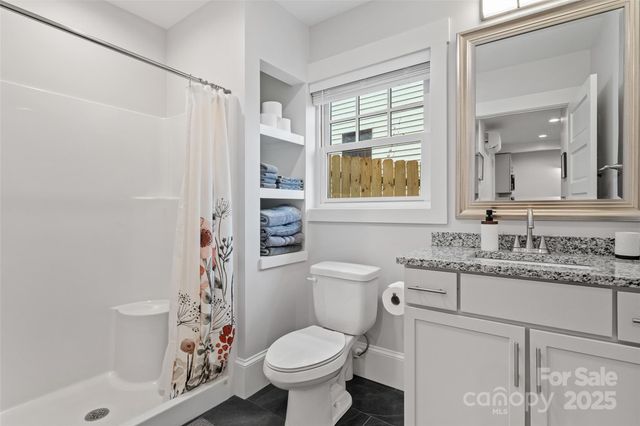 75 Cherry Street N, Asheville, NC 28801