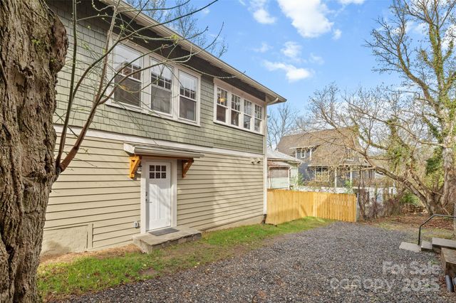 75 Cherry Street N, Asheville, NC 28801