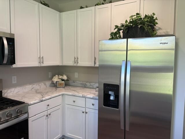 W1320 Highland BOULEVARD, Genoa City, WI 53128