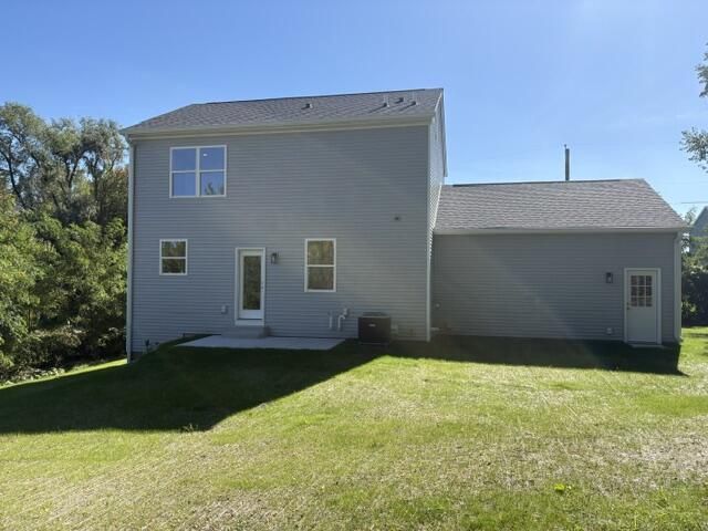 W1320 Highland BOULEVARD, Genoa City, WI 53128