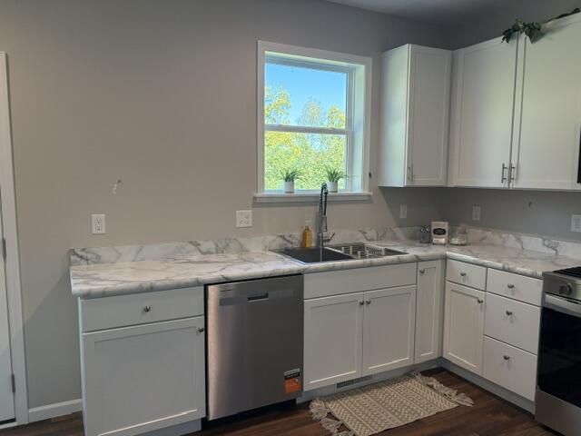 W1320 Highland BOULEVARD, Genoa City, WI 53128
