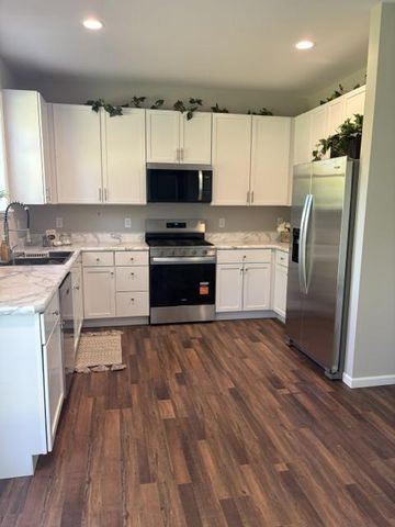 W1320 Highland BOULEVARD, Genoa City, WI 53128