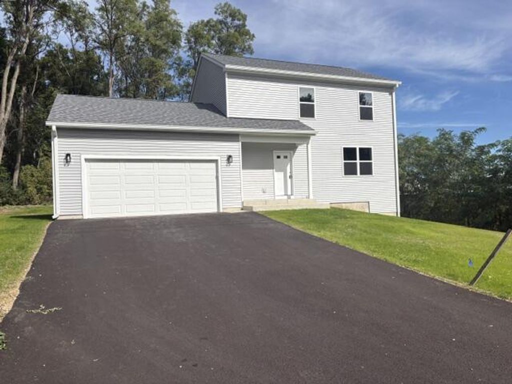 W1320 Highland BOULEVARD, Genoa City, WI 53128