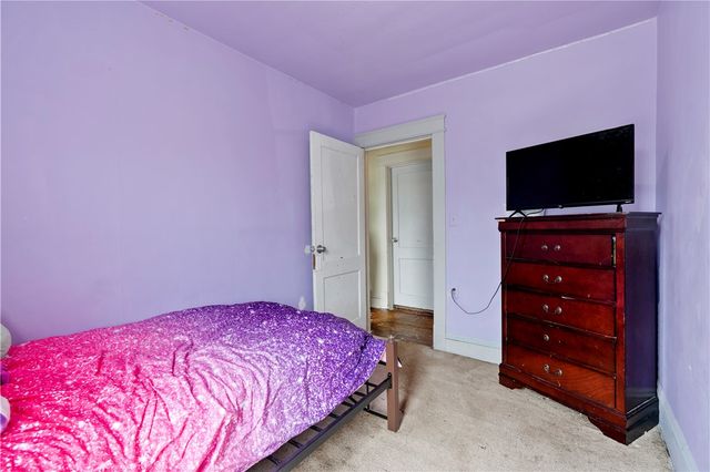 11 E Moody Ave, New Castle, PA 16101