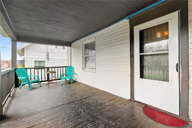 11 E Moody Ave, New Castle, PA 16101