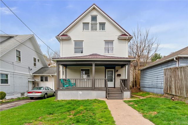 11 E Moody Ave, New Castle, PA 16101