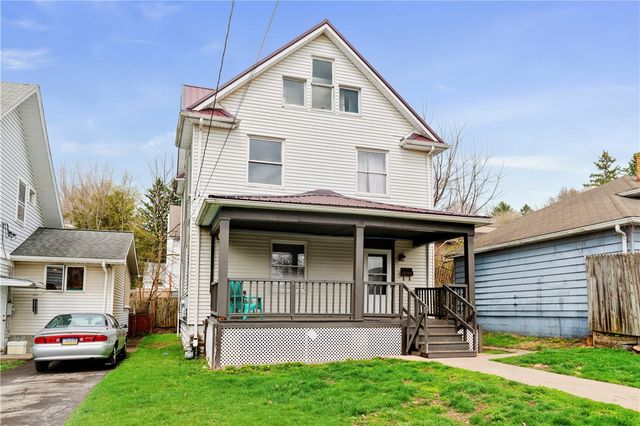 11 E Moody Ave, New Castle, PA 16101