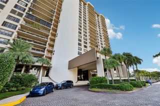 1800 NE 114th St 1004, Miami, FL 33181